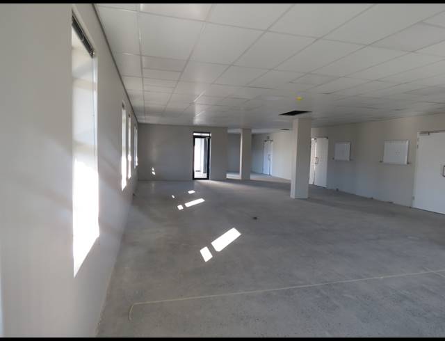 73M² MEDICAL SUITE TO LET IN PAARDEVLEI